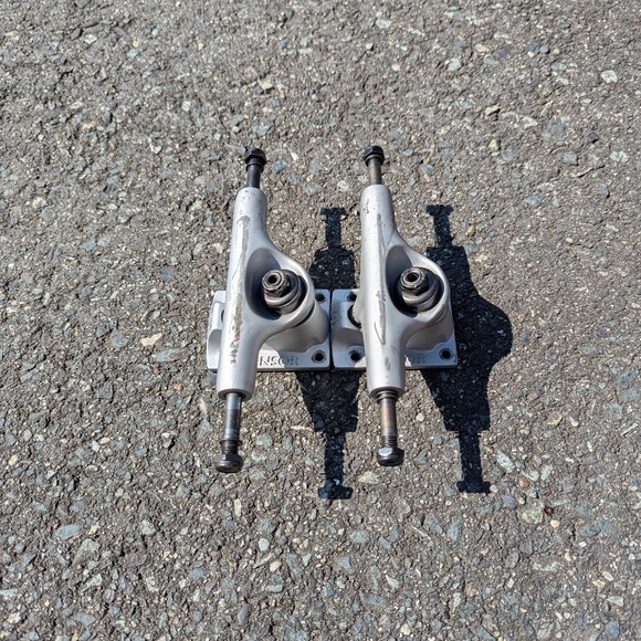 Tensor Mag Light Trucks - 7.75" - Picture 5 of 5